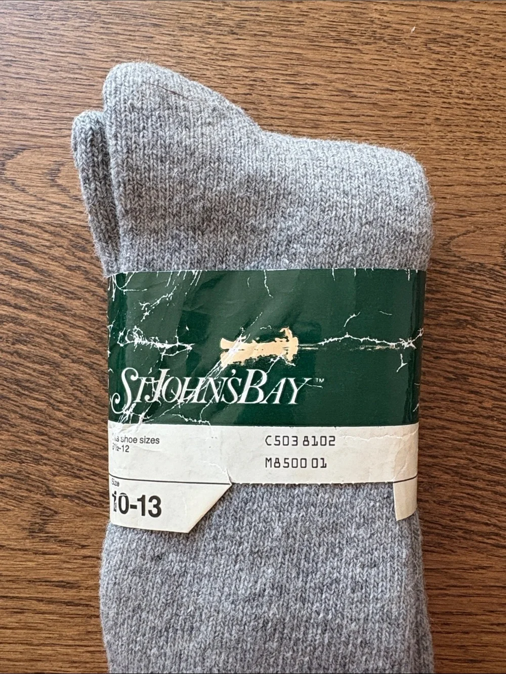 VINTAGE Made in USA St. John’s Bay Wool Blend Red & Grey Socks 10-13
